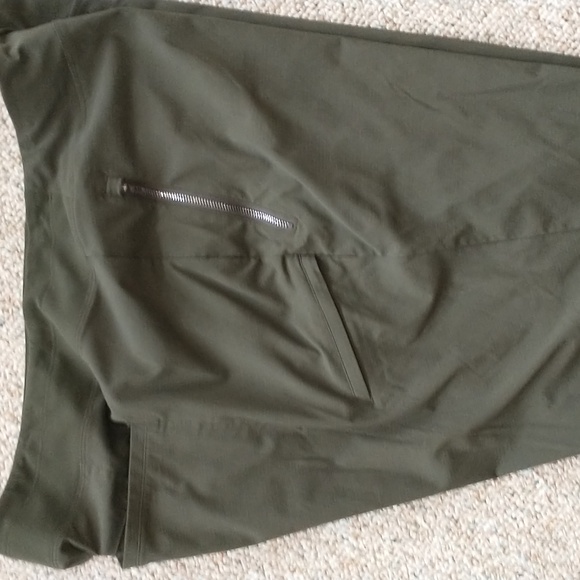 Athleta High RIse Trekkie North Jogger Green Size 18 - Picture 7 of 9